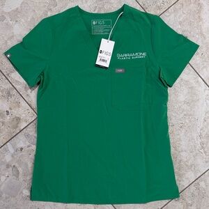 Figs Vibrant Green Medical Scrub set